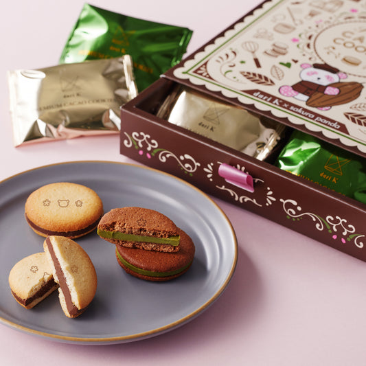 さくらパンダ プレミアムカカオサンドクッキー（ミルク・抹茶）１２個入り　紙袋１枚付