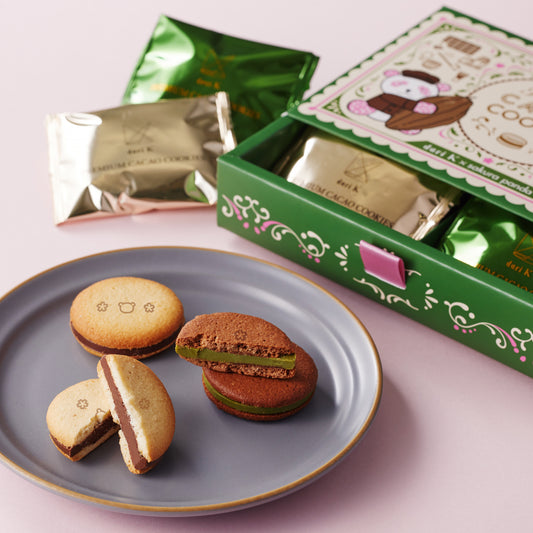 さくらパンダ プレミアムカカオサンドクッキー（ミルク・抹茶）６個入り　紙袋１枚付